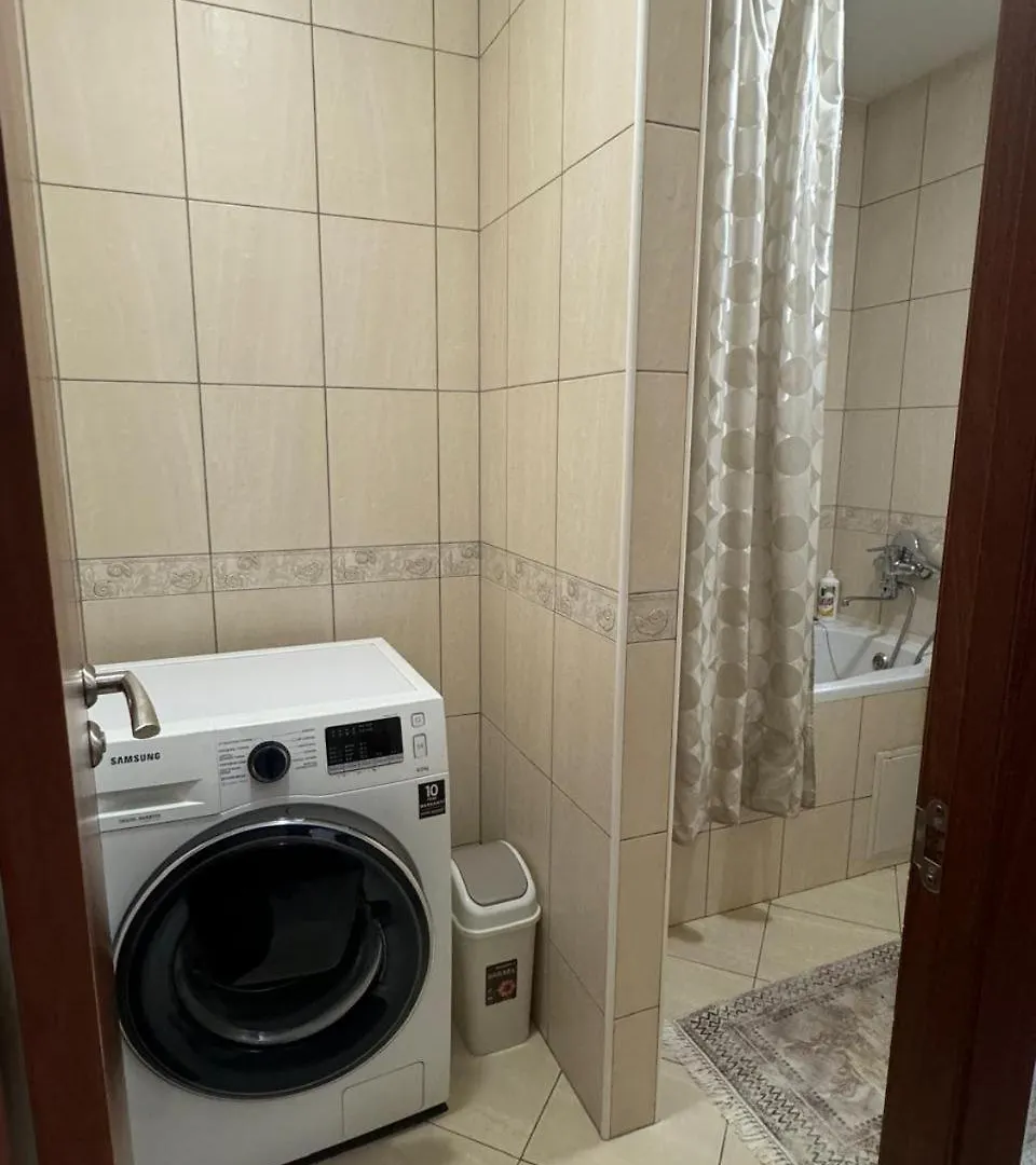 3Х Комнатная Квартира Almaty 0*,